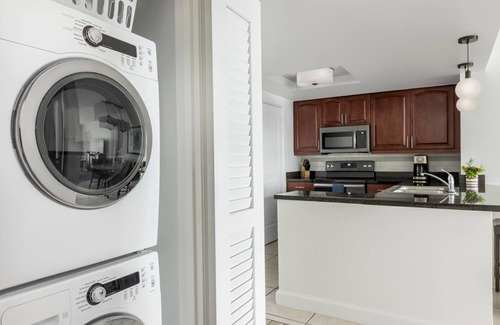 Estate Bakkero Condo | 2 BD/2 BA Beach Front Marriott Frenchman's Cove Condo St Thomas.SLEEPS 8!