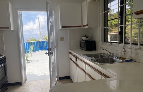 Estate Solberg House | 2 bedrooms 2 baths home on the cool Northside of St Thomas with ocean view.
