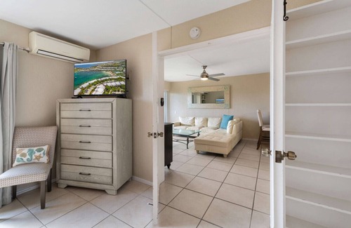 Nazareth Condo | 3BR in Cowpet Bay East w/pool & beach, sleeps 8