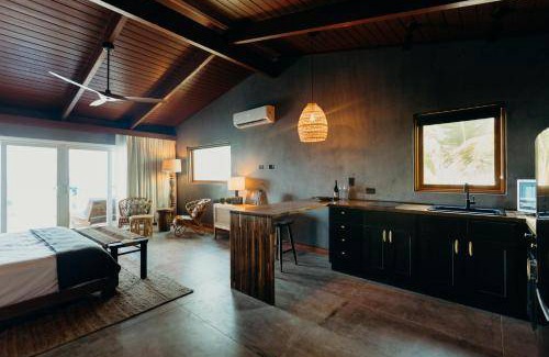 Cane Bay Hotel | 40 m² Hotel ∙ 3 guests