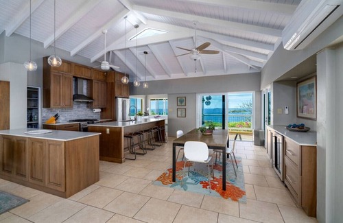 Nazareth Villa | 4BR Hilltop vacation bliss! Incredible views!