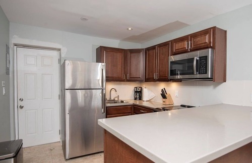 Red Hook Apartment | Blue Horizon, Two - Walk to Sapphire Beach