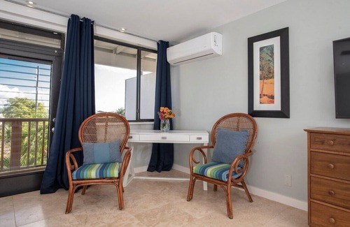 Red Hook Apartment | Blue Horizon, Two - Walk to Sapphire Beach