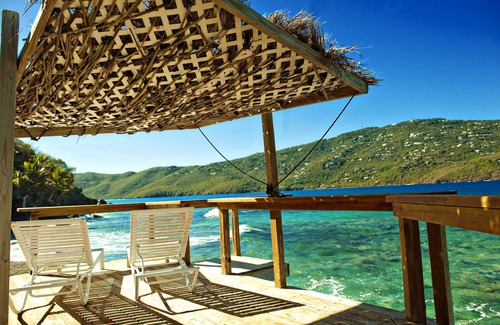 Peterborg Villa | Casa Jo Mama so private clothing is optional!