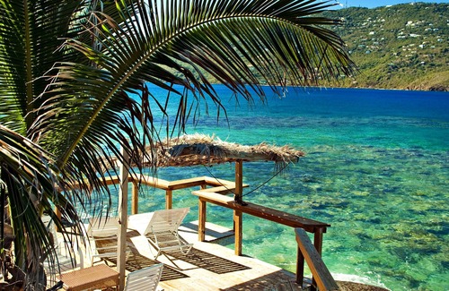 Peterborg Villa | Casa Jo Mama so private clothing is optional!