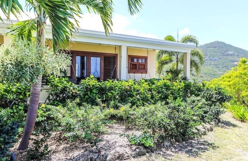 Estate Salt River House | Charming 4-bedroom house with AC, fitness room in fabulous Christiansted