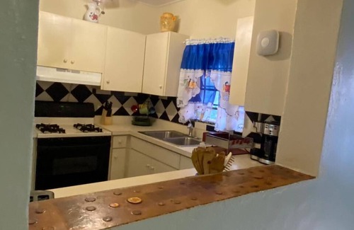 Estate Agnes Fancy House | Charming Home Close close to French Town!
