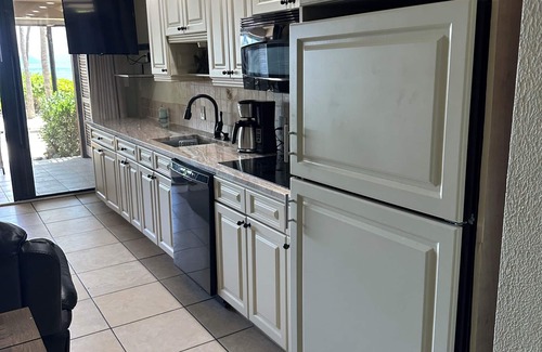 Cabes Point Condo | DIRECTLY ON SAPPHIRE BEACH 30 STEPS FROM CARIBBEAN SNORKELING 30 STEPS TO POOL