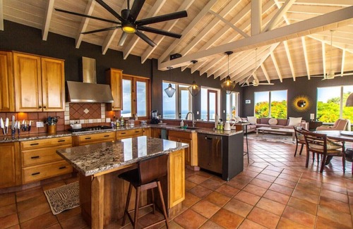 Cotton Valley House | Dragonfly Villa - 3BR/4BA, Sleeps 8 with Pool!