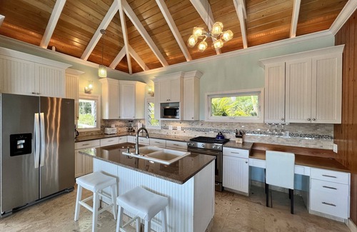 Upper Carolina Villa | Endless Views from this perfect pool villa just minutes from Maho Bay