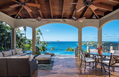 South Side House | Exclusive, 5-bedr Estate Sherpenjewel – w/Nature Preserve overlooking Magens Bay