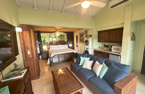 Estate Enighed Condo | Grande Bay LOVE CITY PENTHOUSE studio, Great Views, WIFI, Beachfront Resort