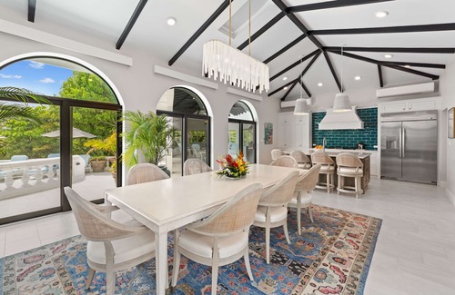 Estate Bakkero Villa | My Lady's Manor- Beautiful Views of Southside St. Thomas with Pool!
