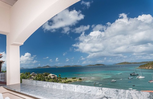 Estate Enighed Condo | New listing! Island Therapy - new luxury contemporary studio at Grande Bay