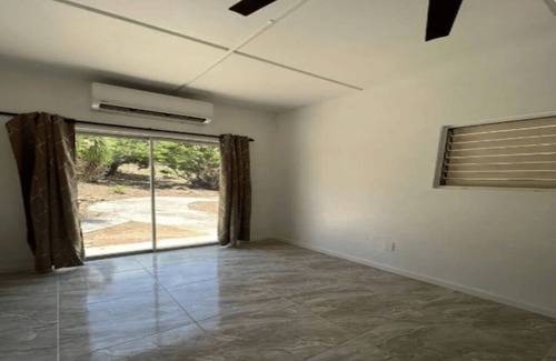 Estate Eastern Water Island House | New Remodeled Modern 2 Bed, AC, Generatorn