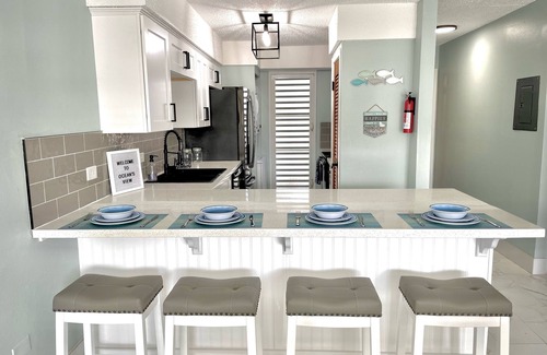 Estate Golden Rock Condo | Oceanfront, Remodeled 2BR- 2 King Size Beds/2BA Condo at Ocean's View