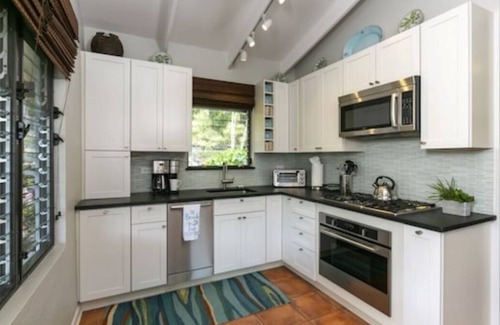 Estate Carolina House | On A Whim - 2 BR/3BA Cozy Island House with Infinity Pool and View of Coral Bay!