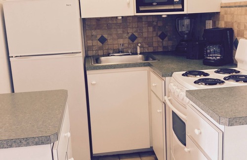 Red Hook Condo | On the Water with Style, 5 minute walk to Beach along the Marina