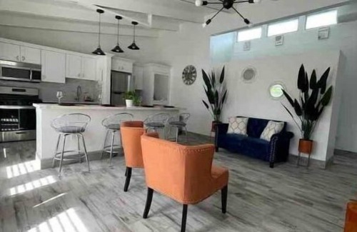 Estate Mount Welcome House | Paradise Exquisite Townhouse