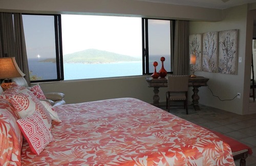 Estate Lovenlund Condo | Paradise Palms 1-Bedroom Condo w/ Pool & Panoramic Ocean Views