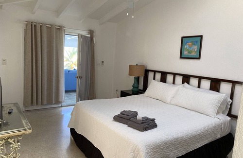 La Grande Princesse House | Perfect for corporate large groups, medium (30 days - min.) to long term stays.