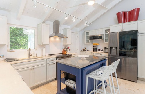 Peterborg House | Private Magens Bay Beach Villa, Stunning Views