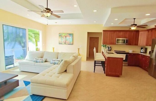 Estate Peterborg Villa | Sailfish Villa Luxury Beachfront Estate Magens Bay
