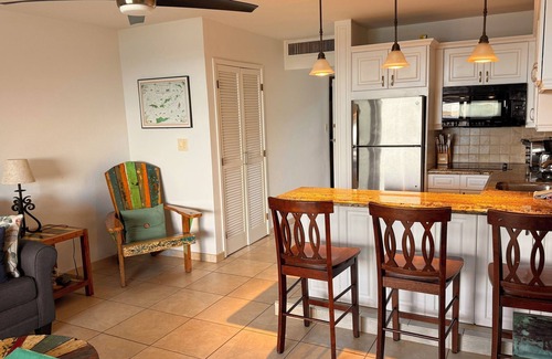 Red Hook Condo | Sapphire Outlook Villa : Beachfront 2-story Villa on Sapphire Beach, St. Thomas