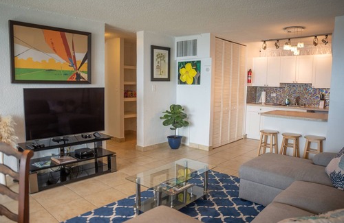 Bolongo Bay Condo | Sea You Soon Retreat+Jeep option