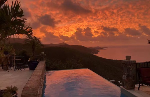 Fish Bay House | South Shore Villa, SolVillasUSVI