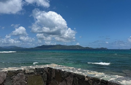 Estate Smith Bay Condo | STOP LOOKING! YOU HAVE FOUND YOUR SPOT IN PARADISE! SEE TOP 10 REASONS !