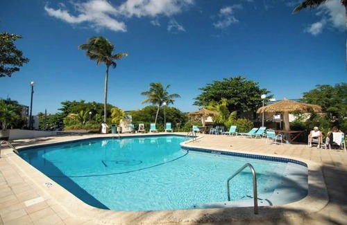 Cabes Point Condo | Stunning Beach Condo with Balcony- King Bed