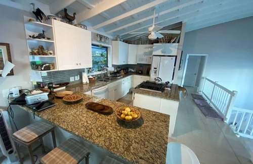 Estate Lovenlund Villa | ☀️Summer Discounts, Panoramic Views. Pool. Oceanfront cliffside Villa.