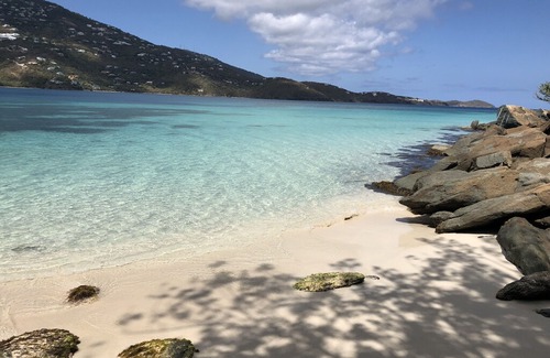 Estate Peterborg Villa | Villa Eau Claire - Magens Bay Affordable Beachfront Villa