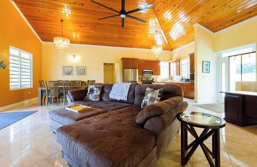 Estate Golden Rock House | Welcome to Paradise Palms in beautiful Christiansted, St. Croix!