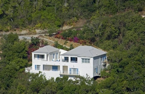 Point Rendezvous Villa | White Cottage