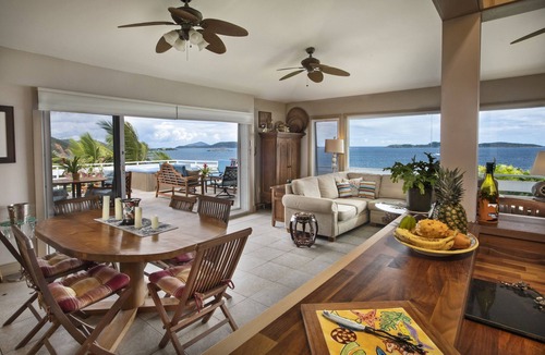 Nazareth Villa | 10 MINUTE WALK TO BEACH, ON THE WATER! NEW HOT TUB! n GREAT VIEWS , NEW POOL!