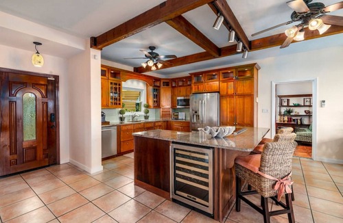 Estate Lovenlund Villa | 180º views, gated neighborhood. $1000 credit for a full day private boat charter!