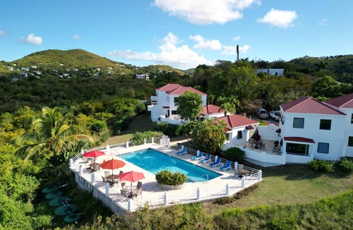 Estate Bethany Villa | 2 bedroom, 2.5 bath with pool access & ocean view