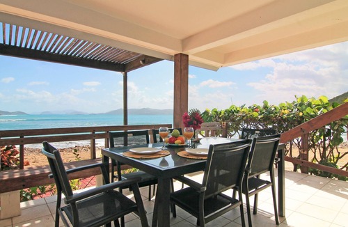 Red Hook Condo | 2 Bedroom/2 Bath condo on the Beach! This is a double unit 1,300sq. ft.