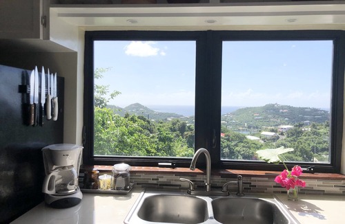 Estate Enighed Apartment | 2-bedroom-ocean & St Croix views-5 minutes to Cruz Bay