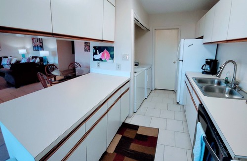 Estate Altona Condo | 2 Bedroom Schooner Bay Condo with Pools, AC, Generator & Close to the Beach