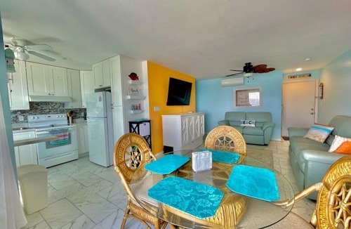 Bolongo Bay Condo | 22-12 Sea Cliff · Ocean Serenity! Directly on the Water @Sea Cliff!