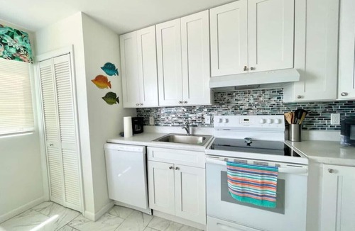 Bolongo Bay Condo | 22-12 Sea Cliff · Ocean Serenity! Directly on the Water @Sea Cliff!