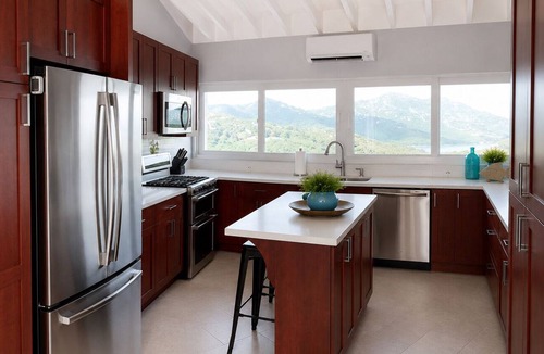 Estate Lovenlund Condo | 2BR 2BA - "A Little Vitamin Sea" with amazing views PLUS backup power