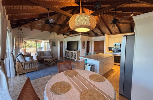 Nazareth House | 3 Bed 3.5 Bath home with full AC and views! Located on the East End of St Thomas
