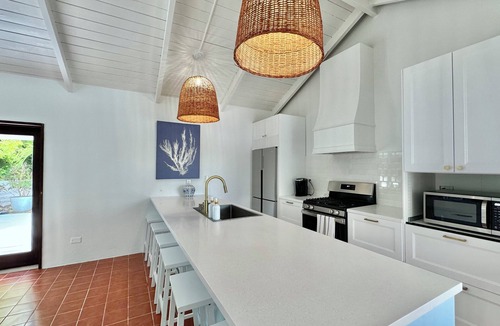 Estate Annas Hope House | 3 Bedroom house in Estate Shoys near golf, beach, tennis and Buccaneer resort