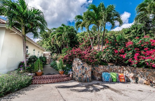 Point Rendezvous Villa | 4 King Suites! South Shore Views! 24/7 Concierge Service! Cruz Bay 5 Min Drive!