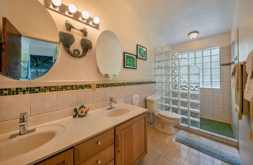 Estate Neltjeberg House | 4BR with pool very close to Neltjeberg Beach