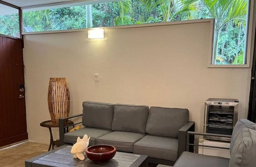 Estate Lovenlund Apartment | 53M FULL - CAR · NEW Remodel Full Ocean 2-Bdrm *Special* - CAR INCL